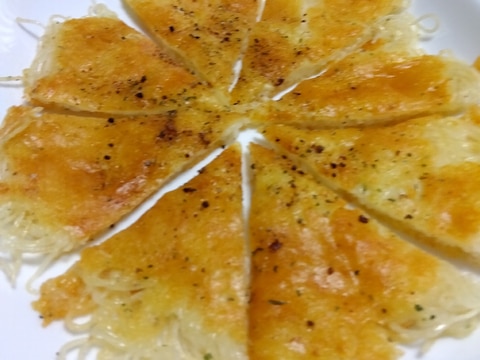 余りソーメンとチーズの パリパリ